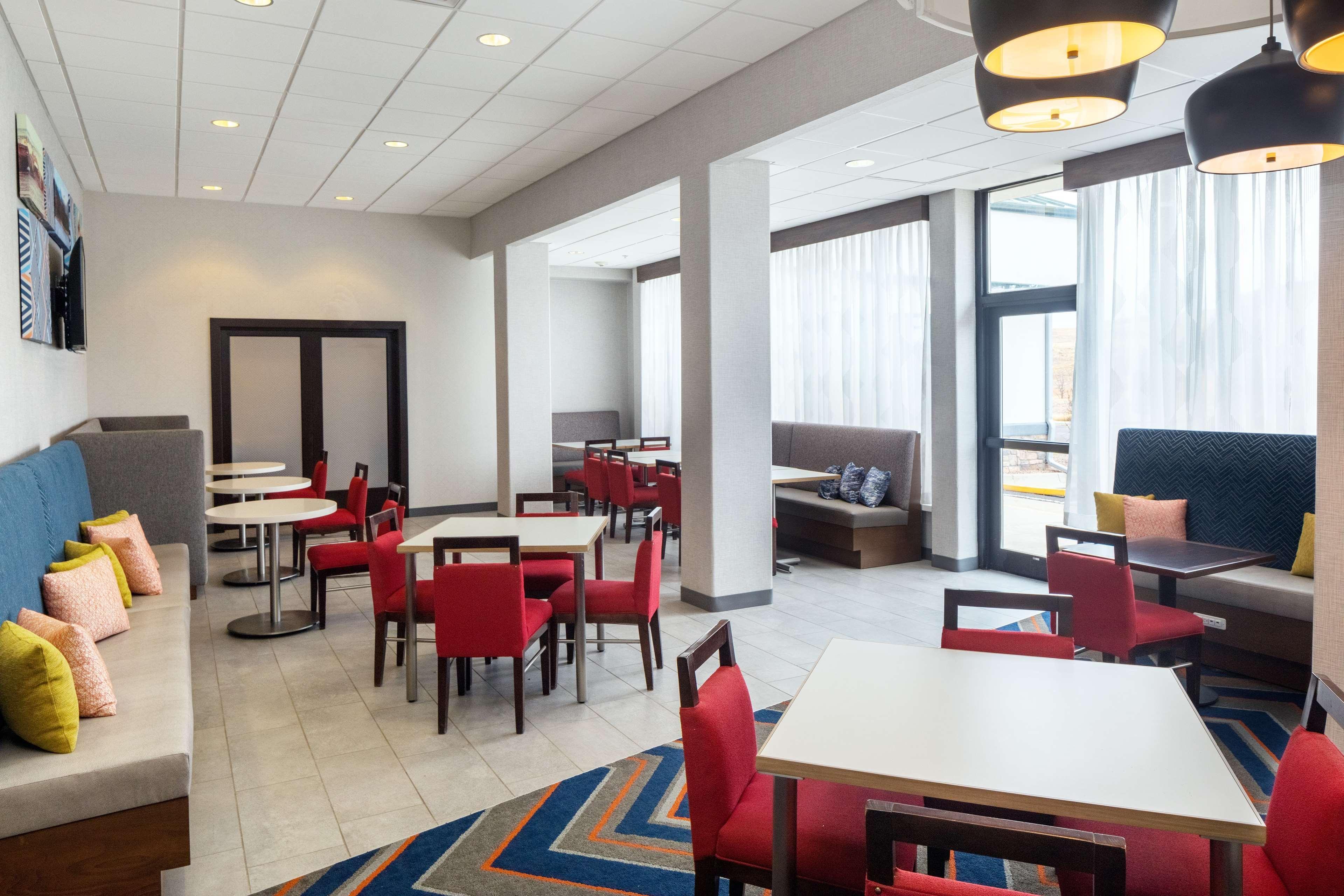Hotel Hampton &