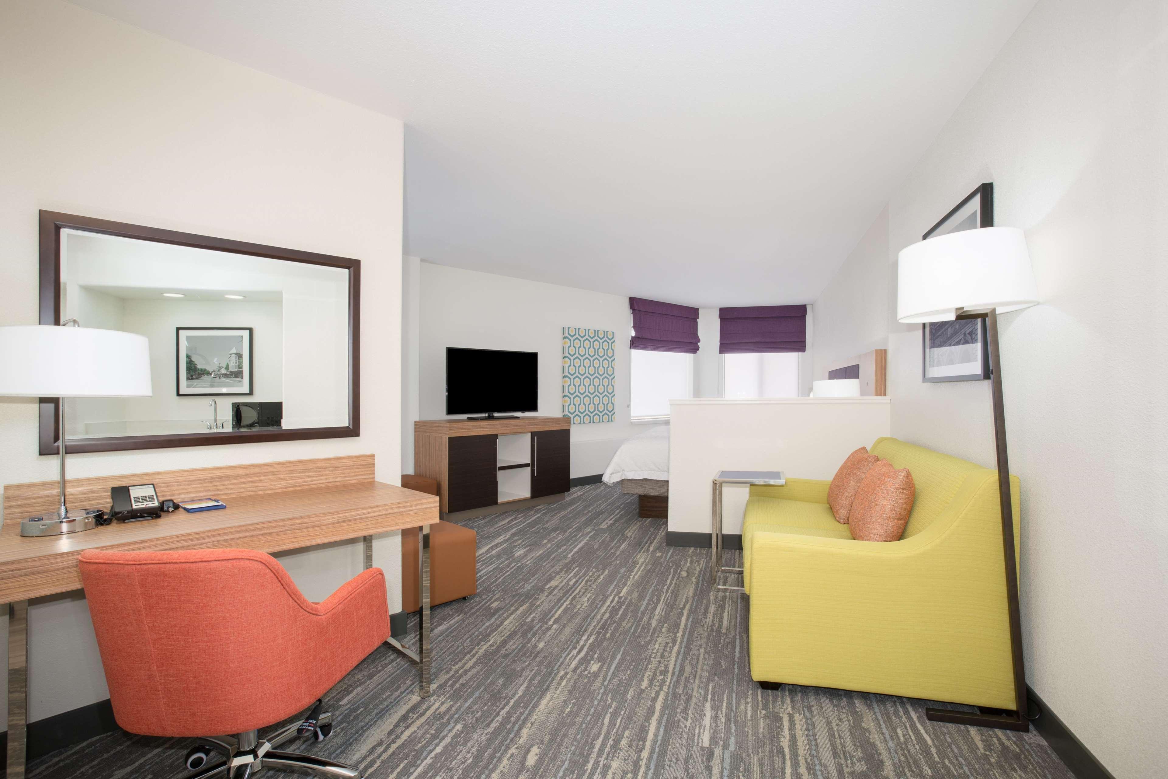 Hotel Hampton & 3*