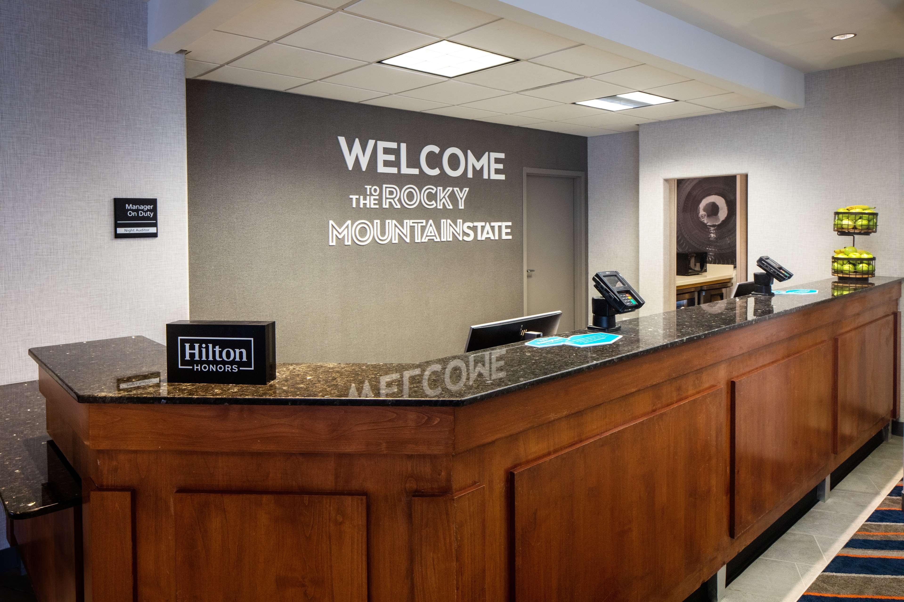 Hotel Hampton & 3*